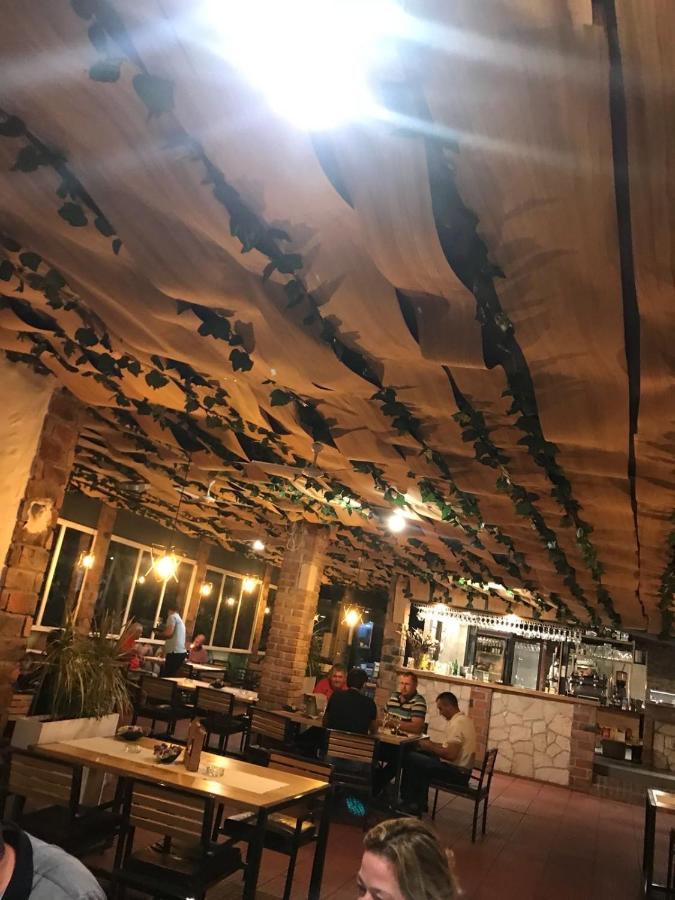 Motel Kiwi Grude Εξωτερικό φωτογραφία